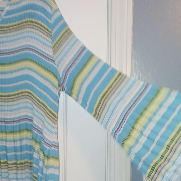 Kim Roger's Women's Multi-Colored Top Size L - Picture 3 of 8